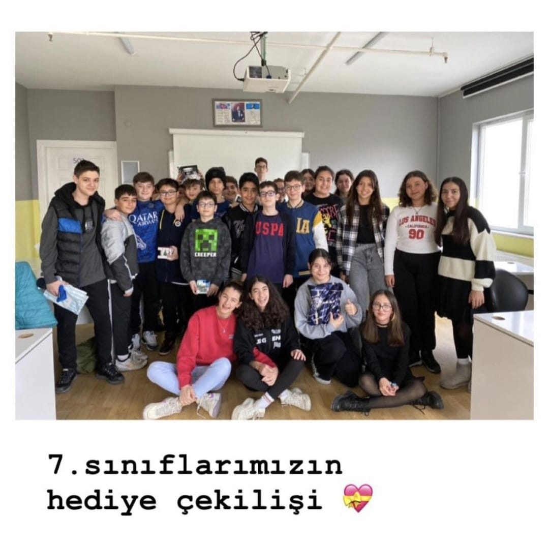 7. sınıf öğrencilerinin hediye çekilişi